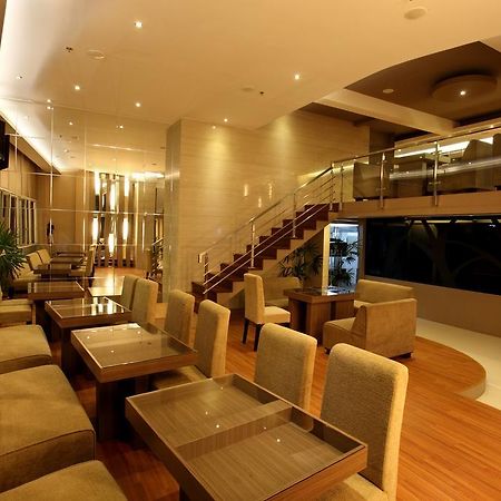 Vio Hotel Pasteur Bandung Exterior foto